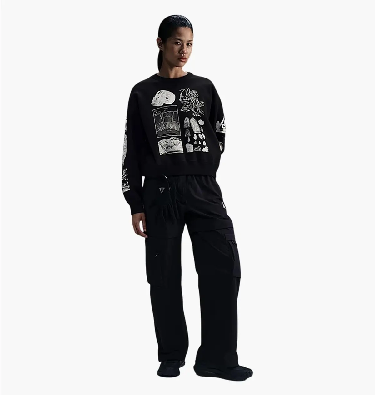 Кофта жіночі Nike Acg Tuff Fleece Womens Therma-Fit Repel Crew-Neck Sweatshirt Black