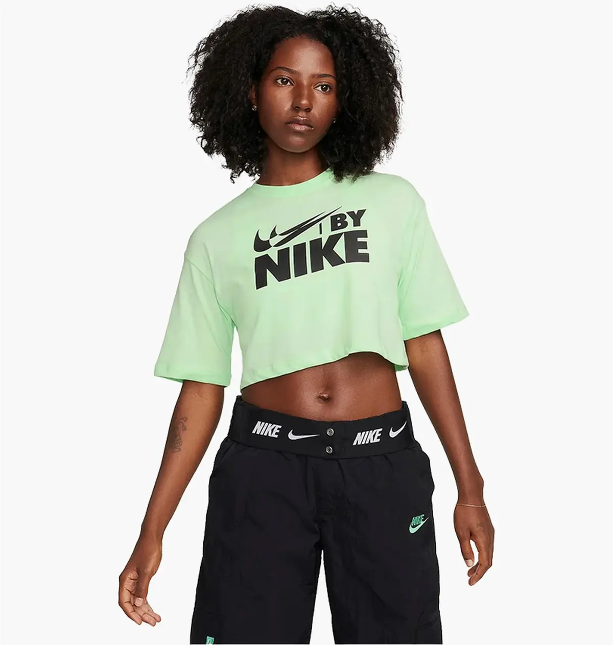 Футболка женская Nike Sportswear Green