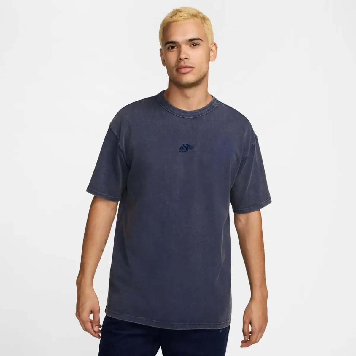Футболка чоловіча Nike Nsw Tee Prem Essntl Ssnl 1