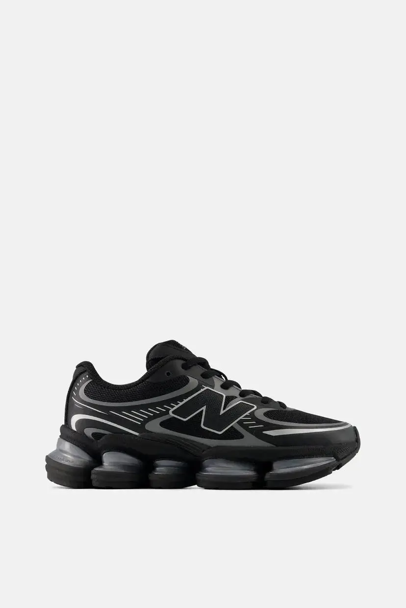 Кросівки жіночі New Balance Abzorb 2000