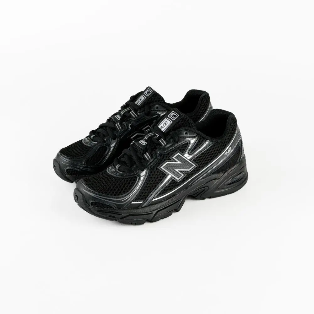 Кросівки жіночі New Balance 740 Black Silver Metalic Gs