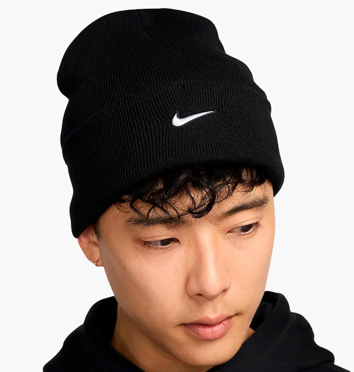 Шапка Nike Peak Swoosh Beanie