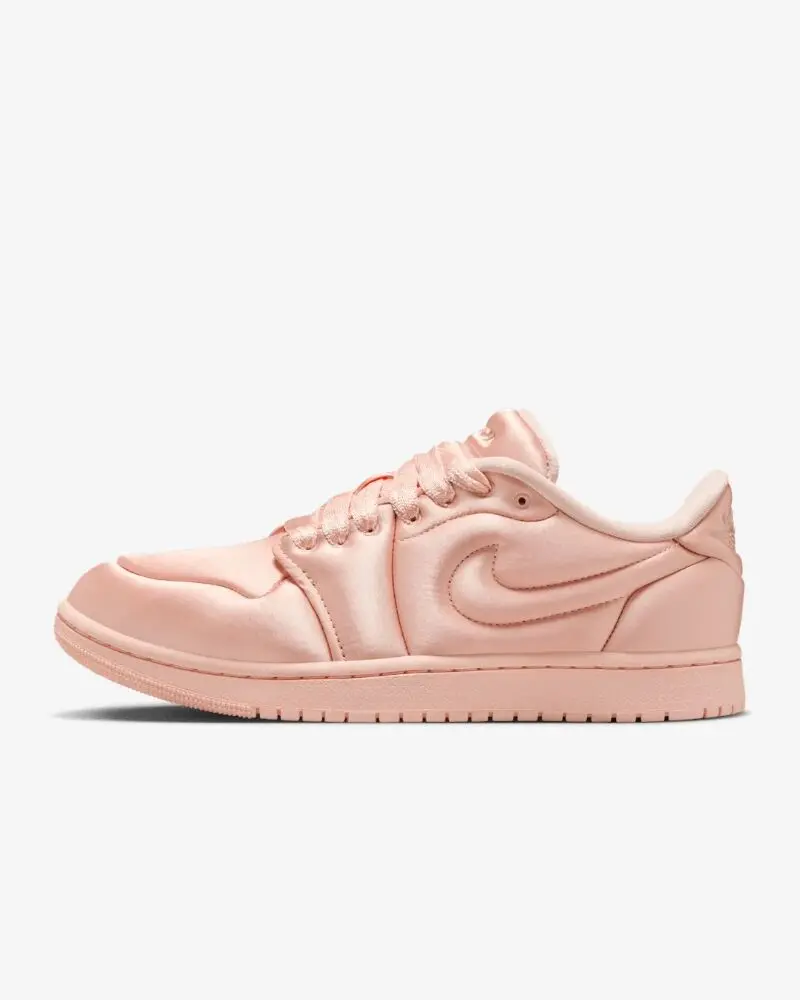 Кроссовки женские Nike 1 Mid