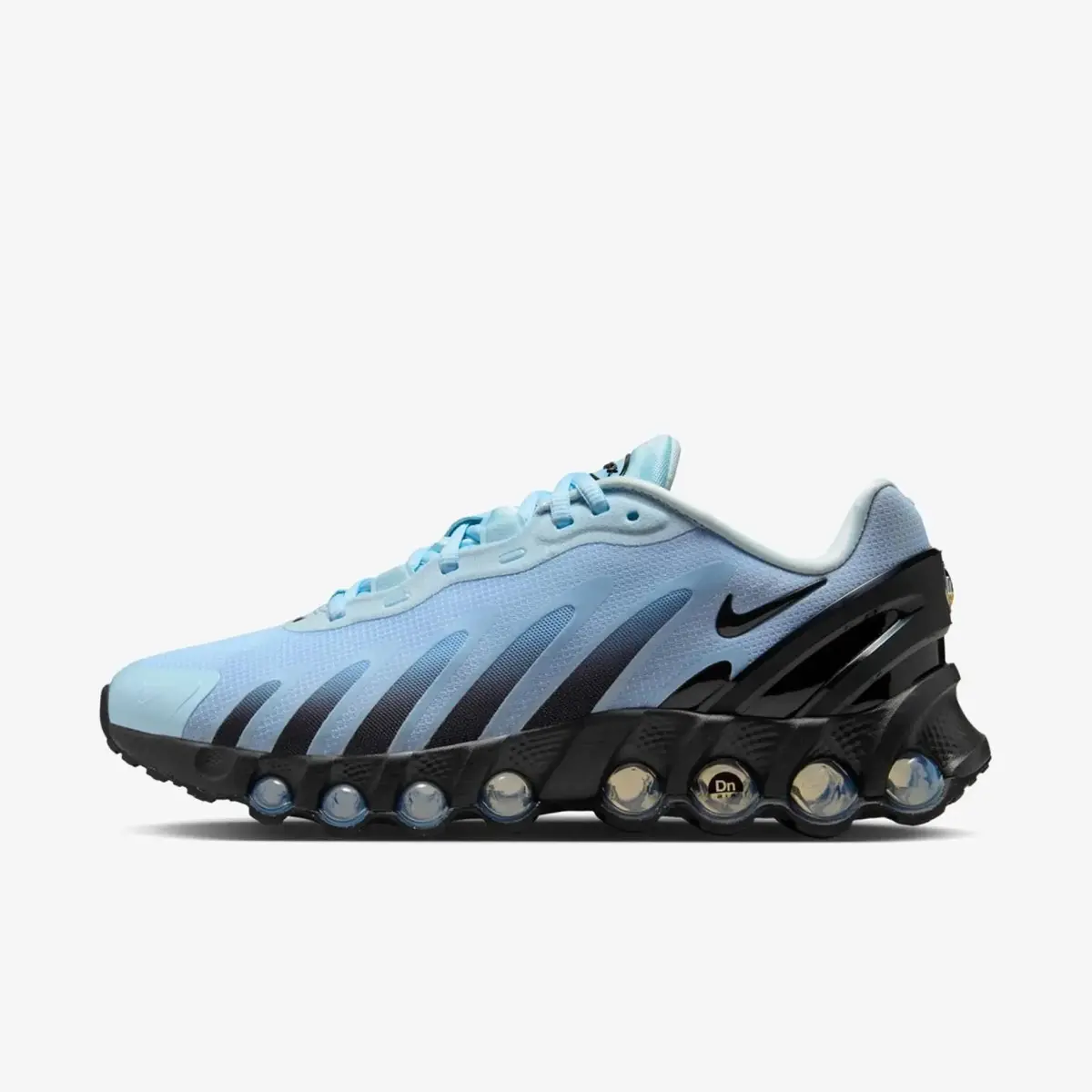 Кросівки жіночі Nike Air Max Dn8