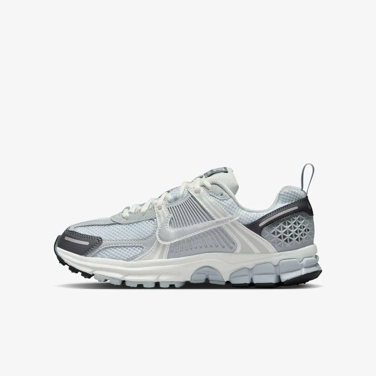 Кросівки жіночі Nike Vomero 5 Gs