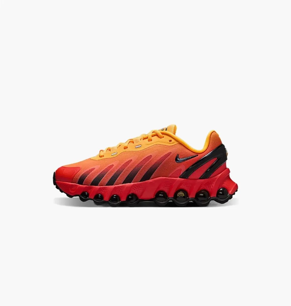 Кроссовки детские Nike Air Max Dn8 (GS) оранжевые HF7310-800
