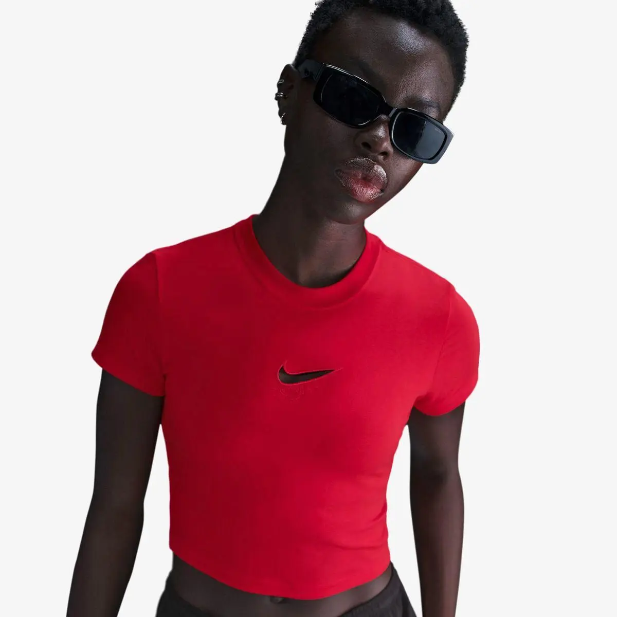 Футболка жіноча Nike Sportswear Club Chill Knit Vday