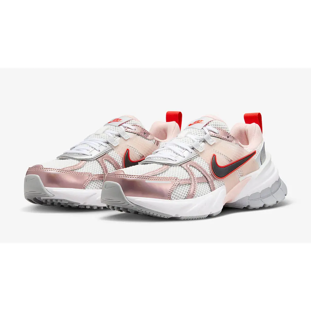 Кросівки для бігу жіночі Nike V2k Run