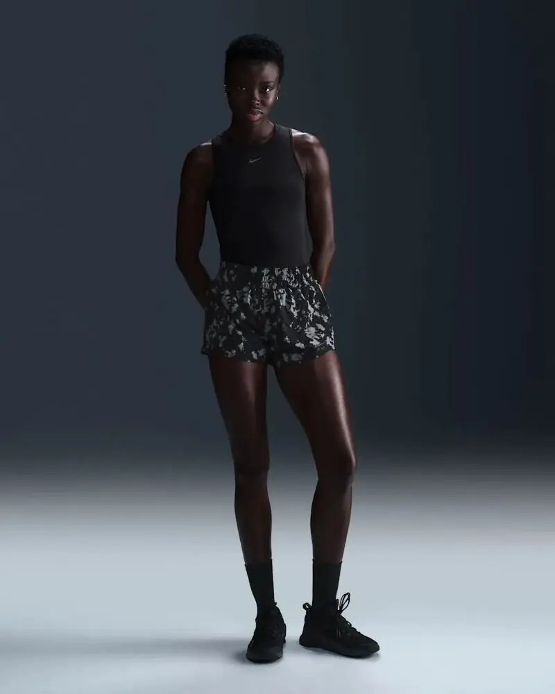 Шорты женские Nike One Dri-FIT черные HJ1096-010