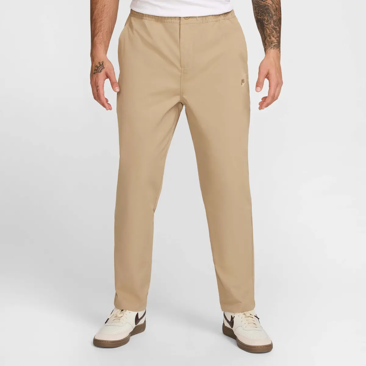 Брюки чоловічі Nike Club Woven Tapered