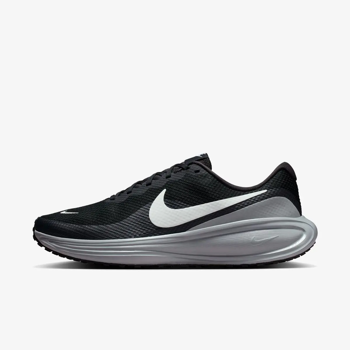 Кроссовки мужские Nike Revolution 8