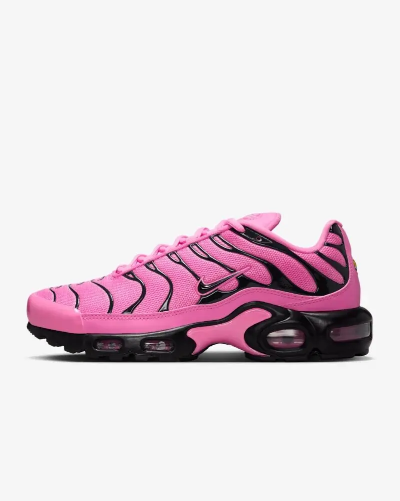 Кроссовки женские Nike Air Max Plus SE красные HJ9743-601
