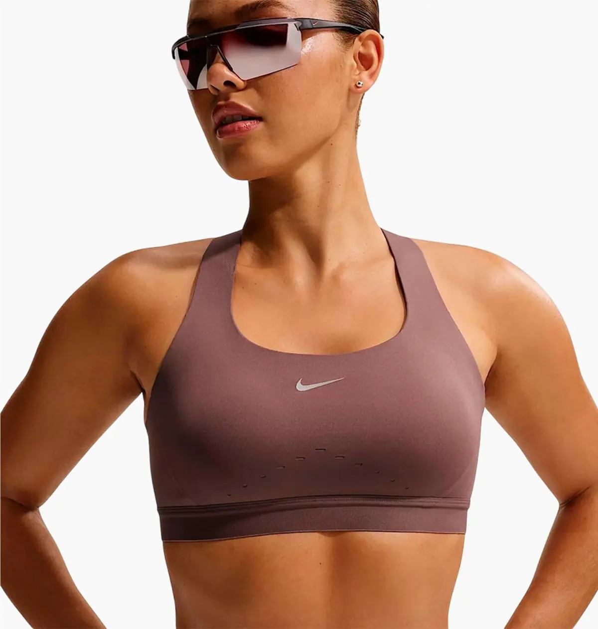 Спортивний топ жіночий Nike Swift Beige