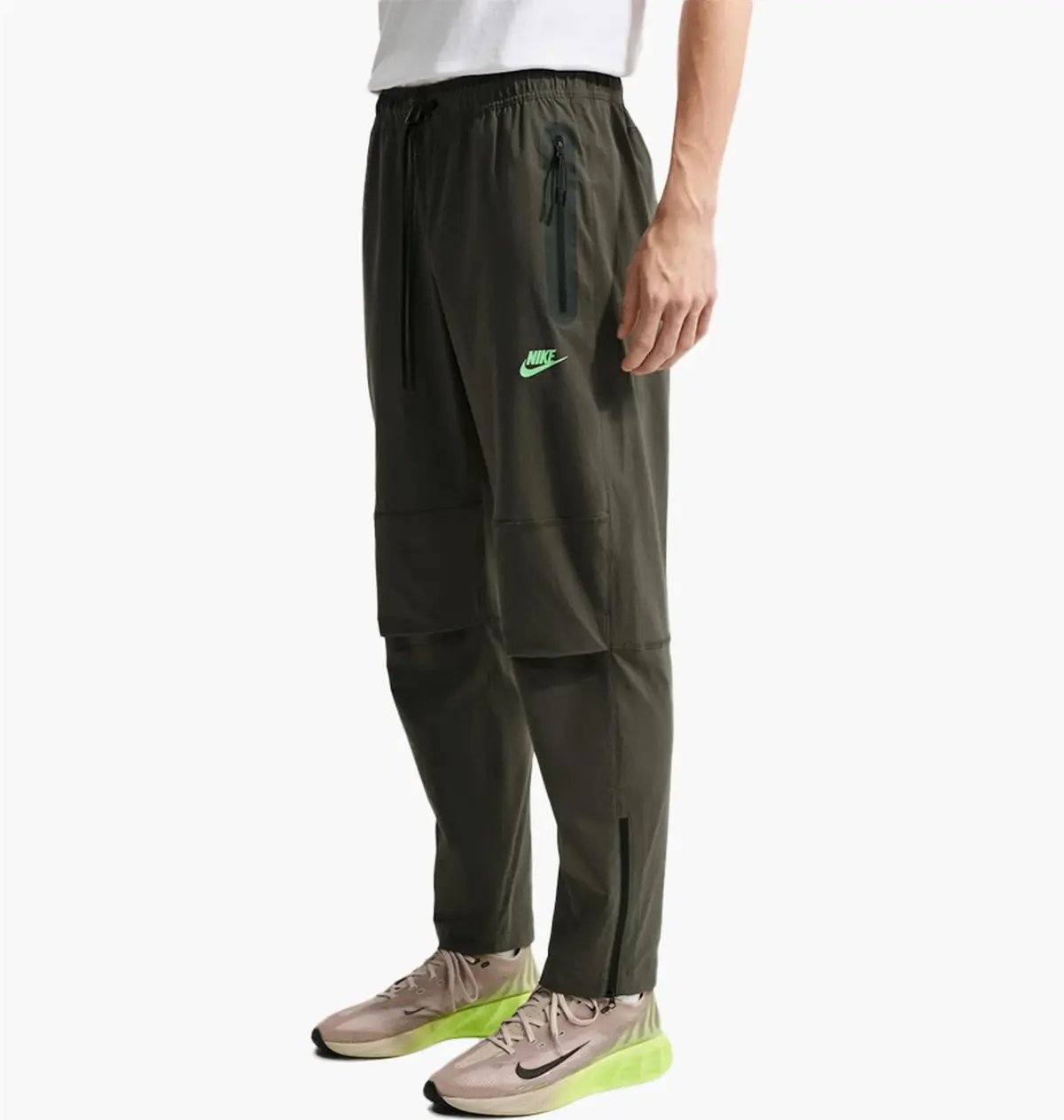 Брюки чоловічі Nike Tech Woven Olive