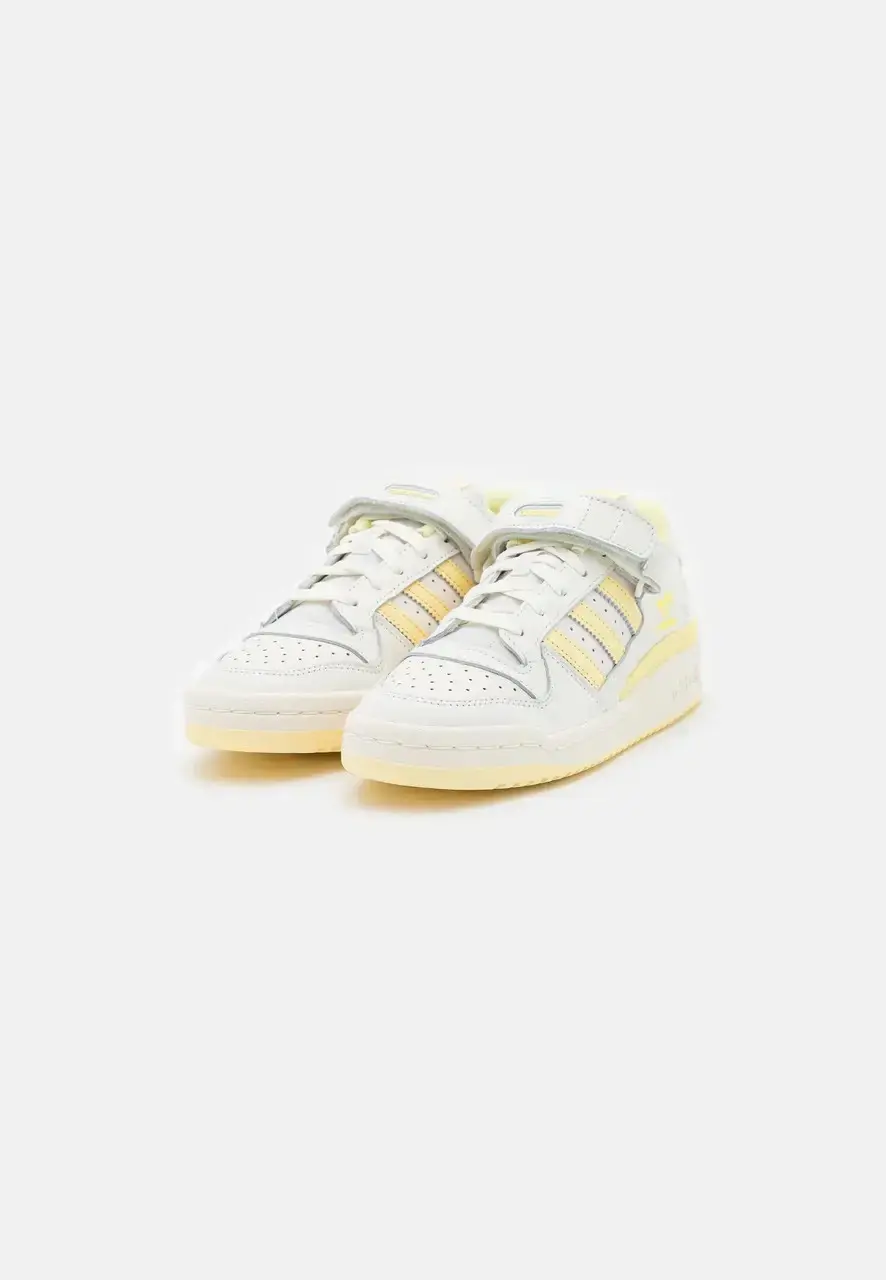 Кросівки жіночі Adidas Originals Forum Low