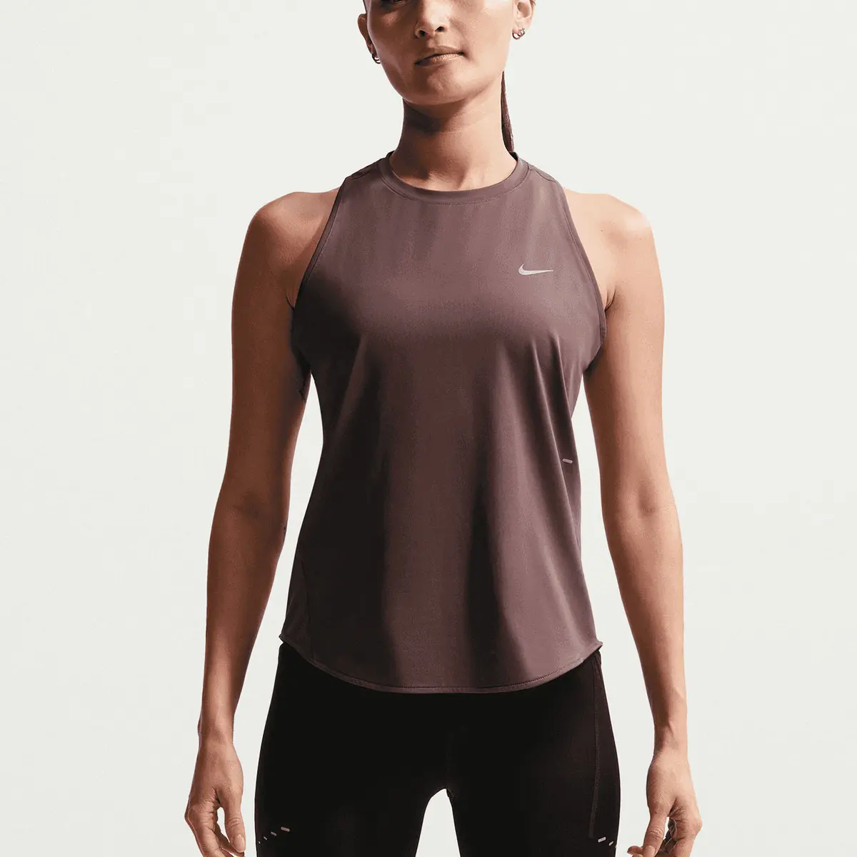 Майка жіноча Nike Swift Tank