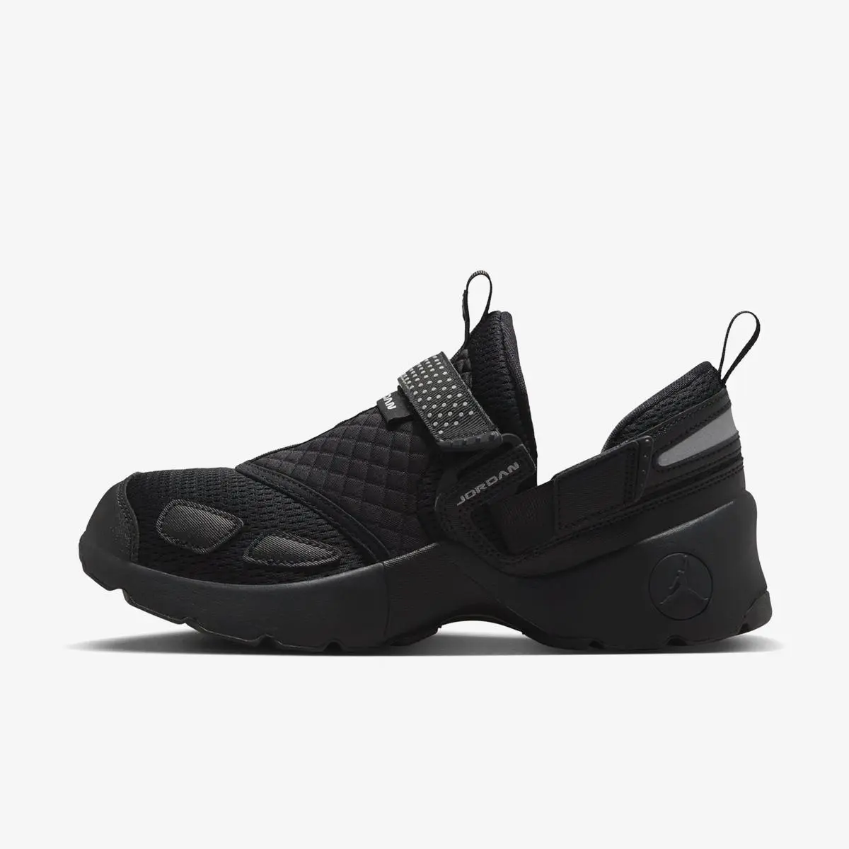 Кроссовки женские Jordan Wmns Jordan Trunner Lx Triple Black