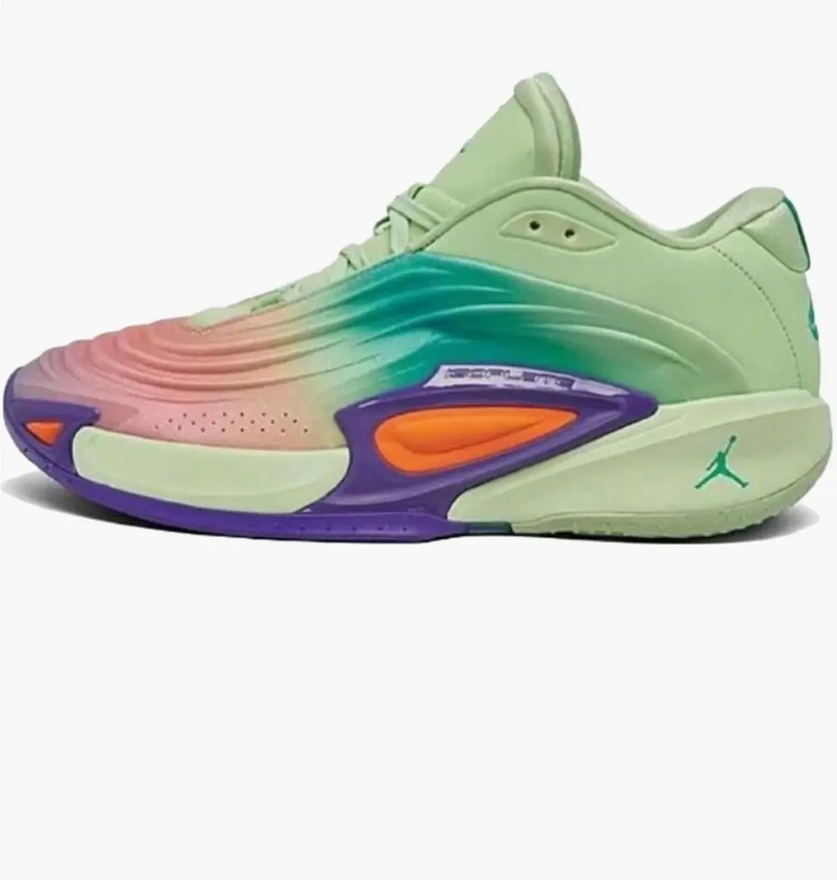 Баскетбольные кроссовки мужские Jordan Luka 3