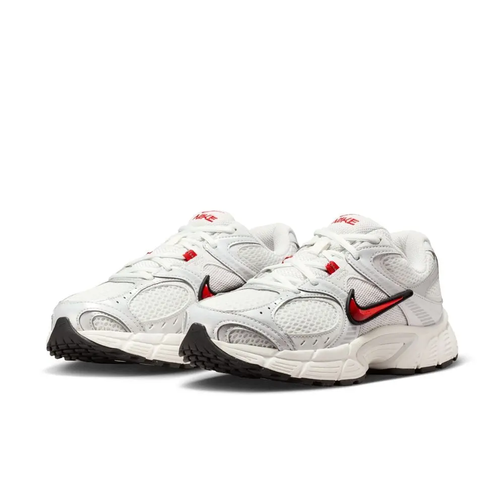 Кросівки жіночі Nike W V5 Rnr
