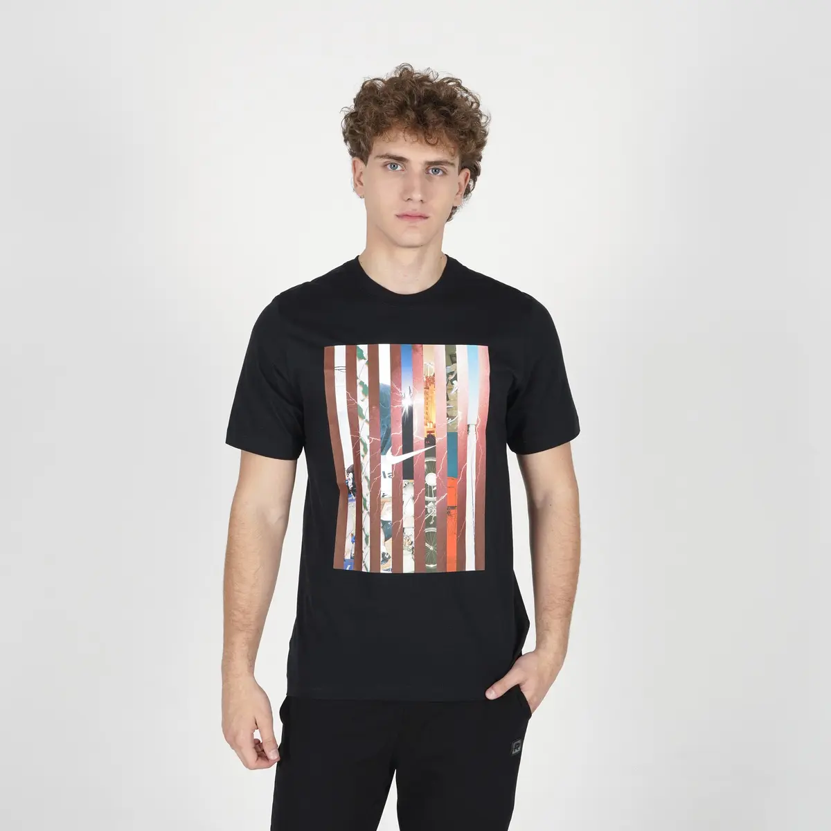 Футболка чоловіча Nike Sportswear
