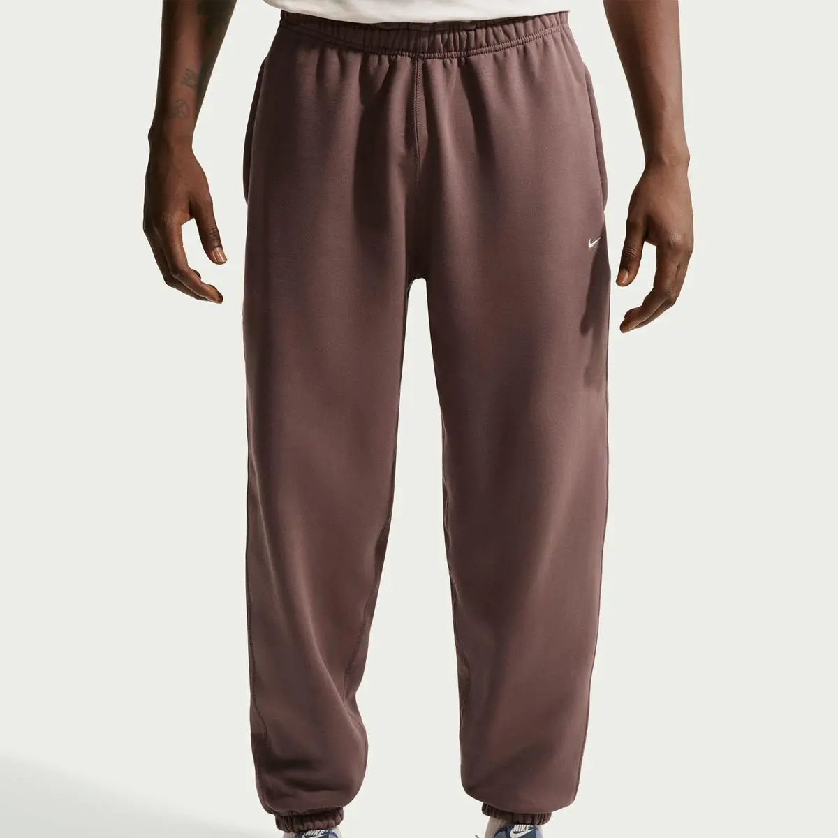 Брюки чоловічі Nike Solo Swoosh