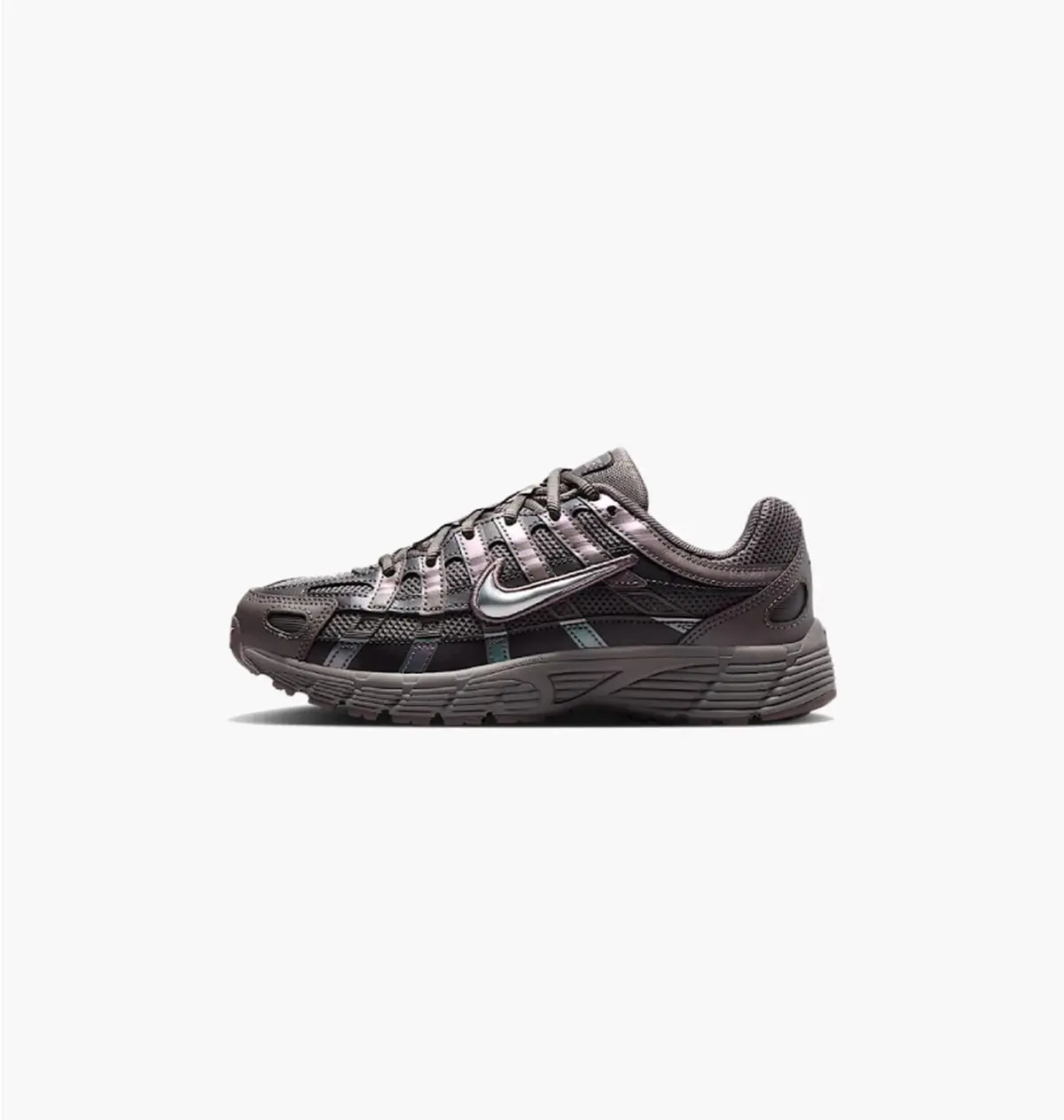 Кросівки жіночі Nike P-6000