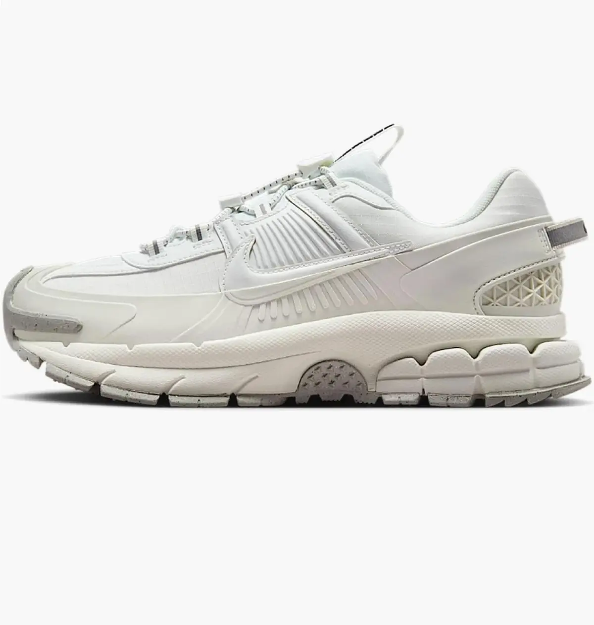 Кросівки жіночі Nike Zoom Vomero Roam