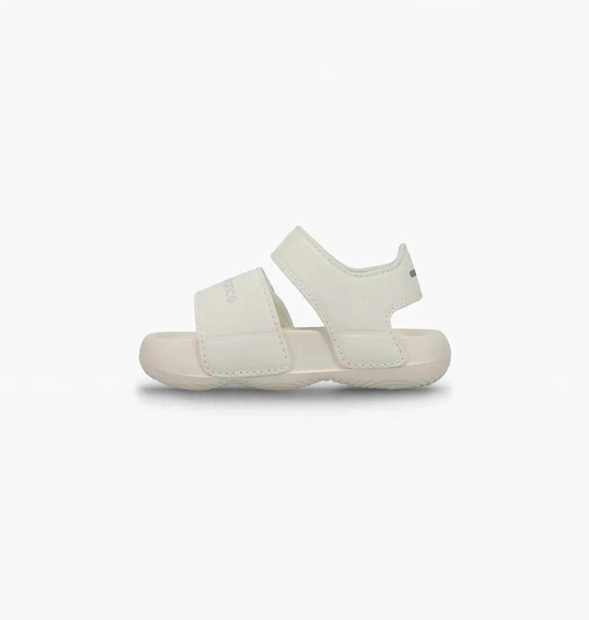 Тапочки детские New Balance 6330 White