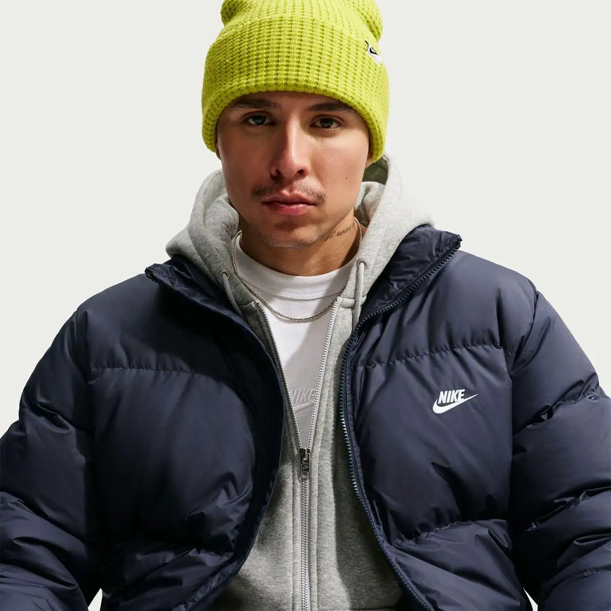 Куртка чоловіча Nike Therma-Fit Club Puffer Jacket 650