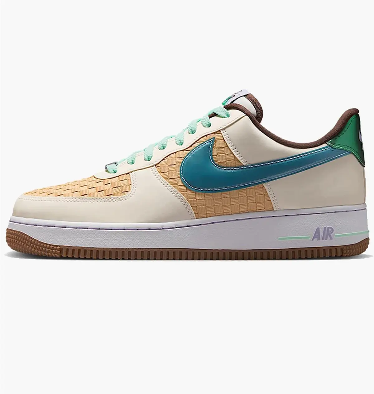 Кросівки унісекс Nike Air Force 1 Retro Qs