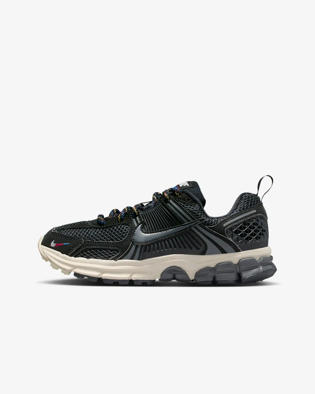 Кросівки підліткові Nike Vomero 5