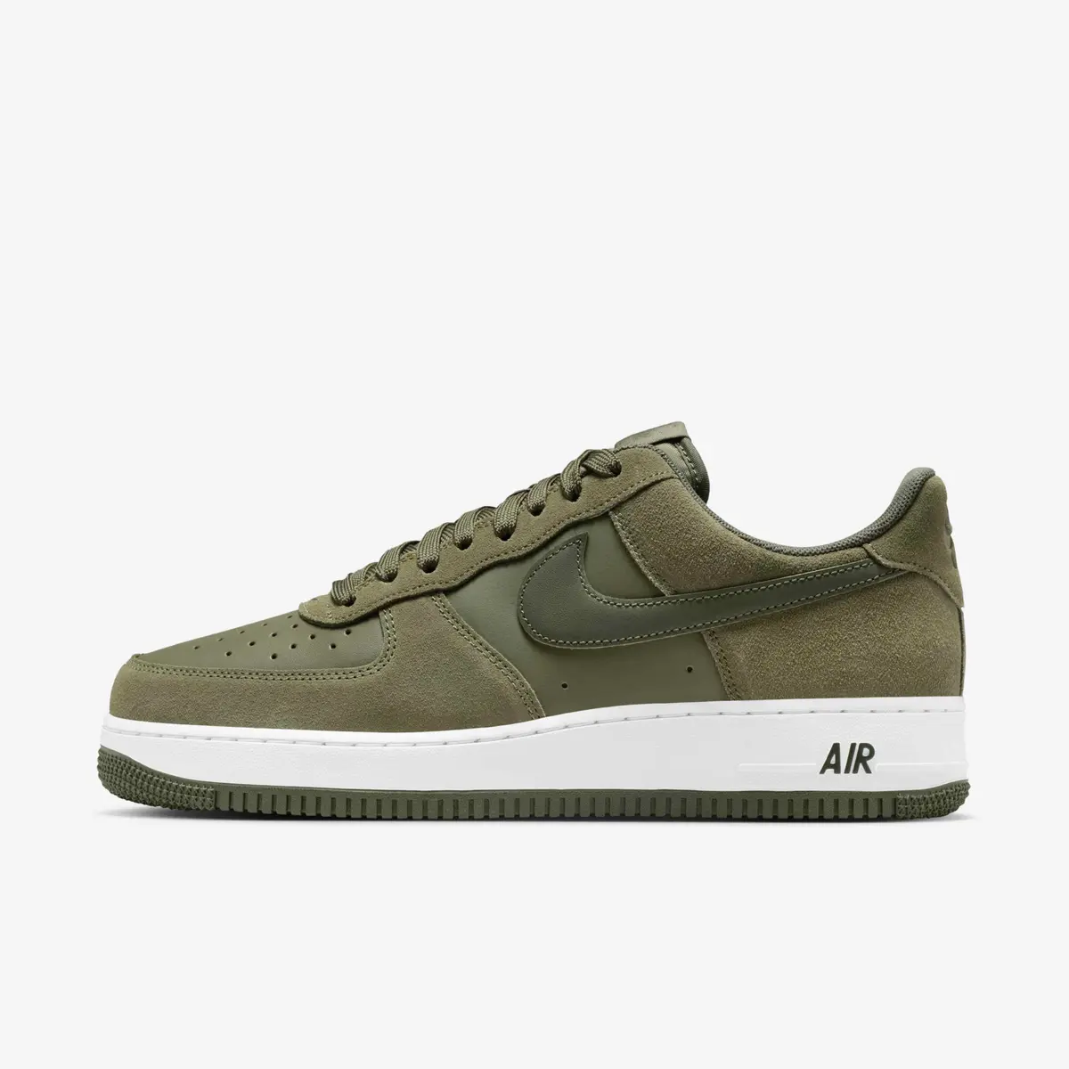 Кросівки чоловічі Nike Air Force 1 07 Lv8