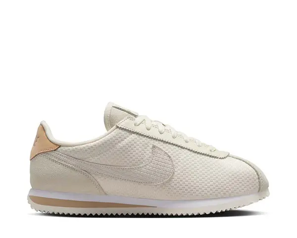 Кросівки жіночі Nike Cortez Pearl White