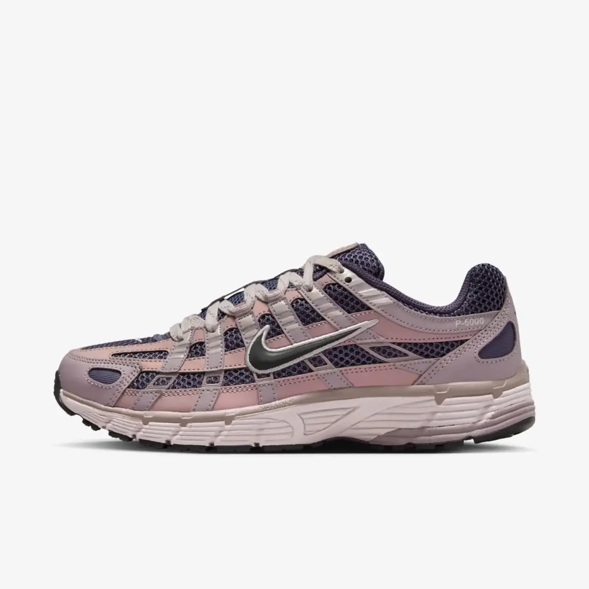 Кросівки жіночі Nike P-6000 Se