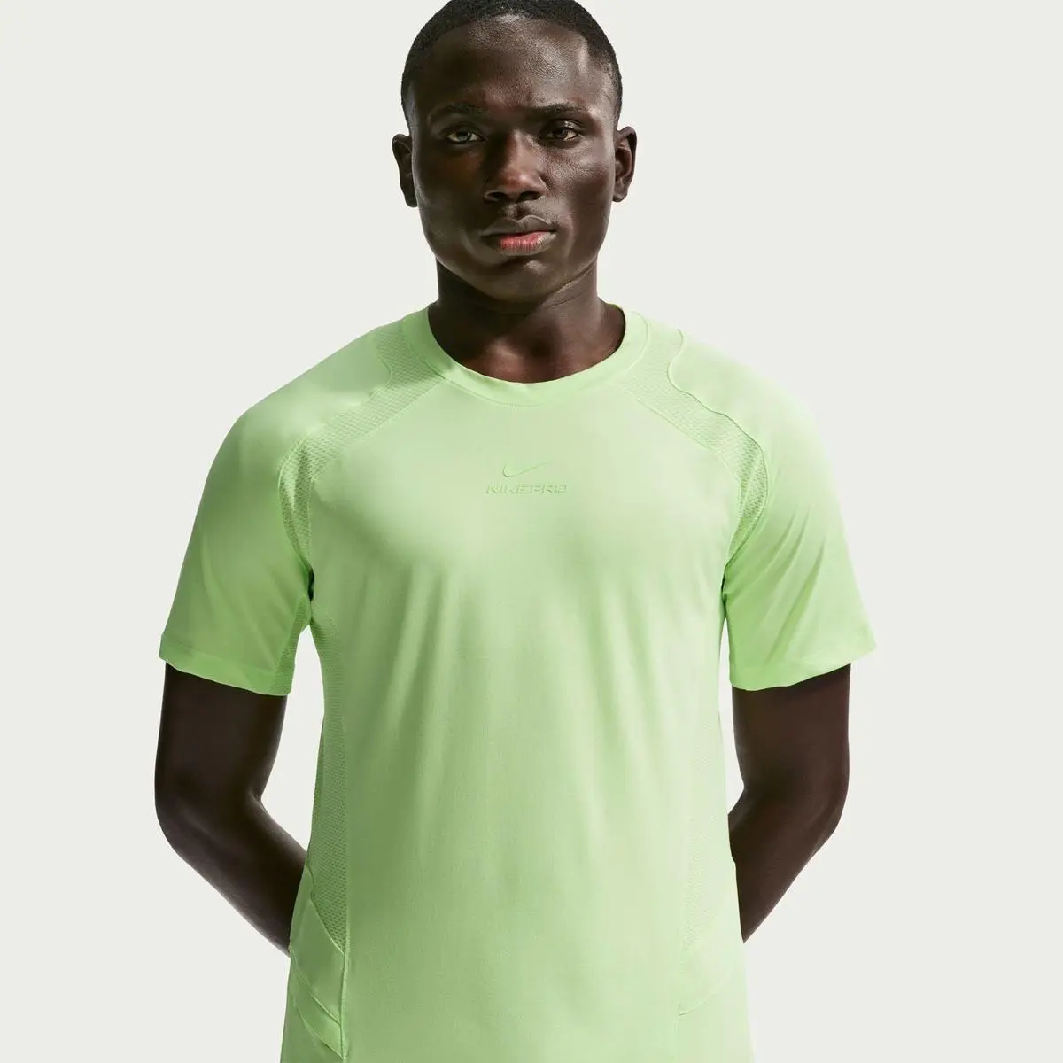 Футболка чоловіча Nike M Np Dfadv Npt Ss Top