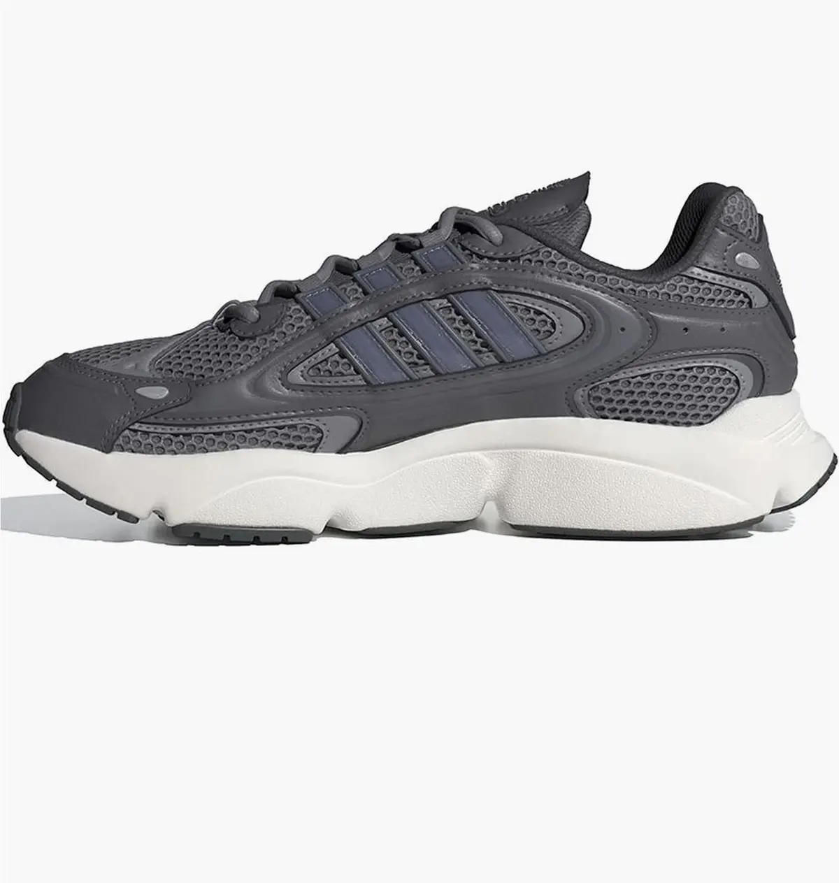 Кроссовки женские Adidas Ozmillen