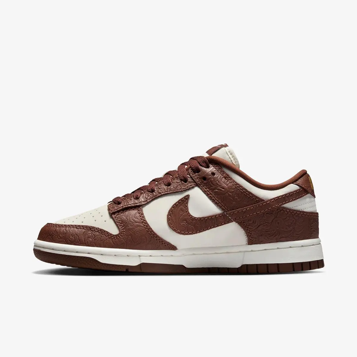 Кросівки жіночі Nike Dunk Low Fauna Brown / Metallic Gold