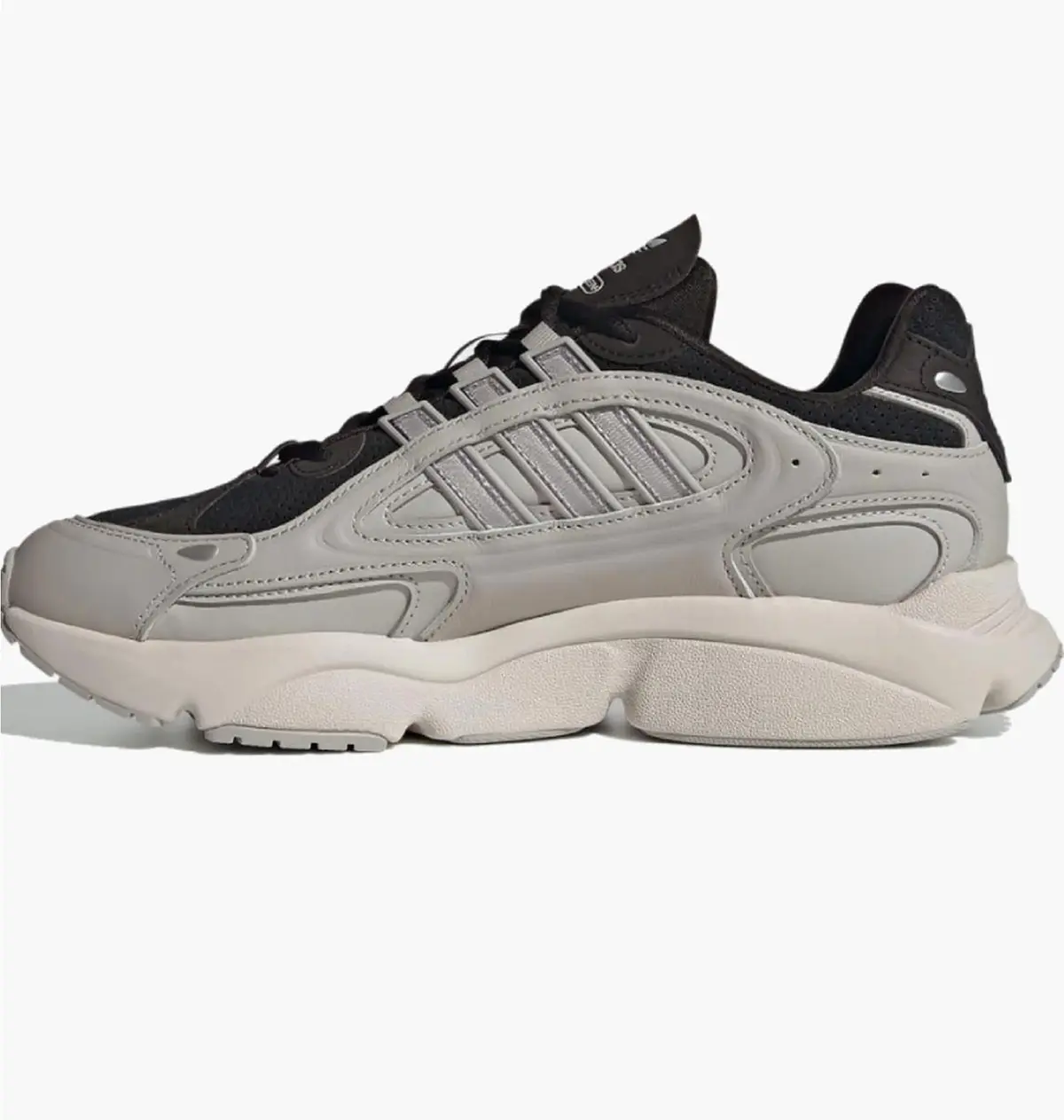 Кросівки чоловічі Adidas Ozmillen