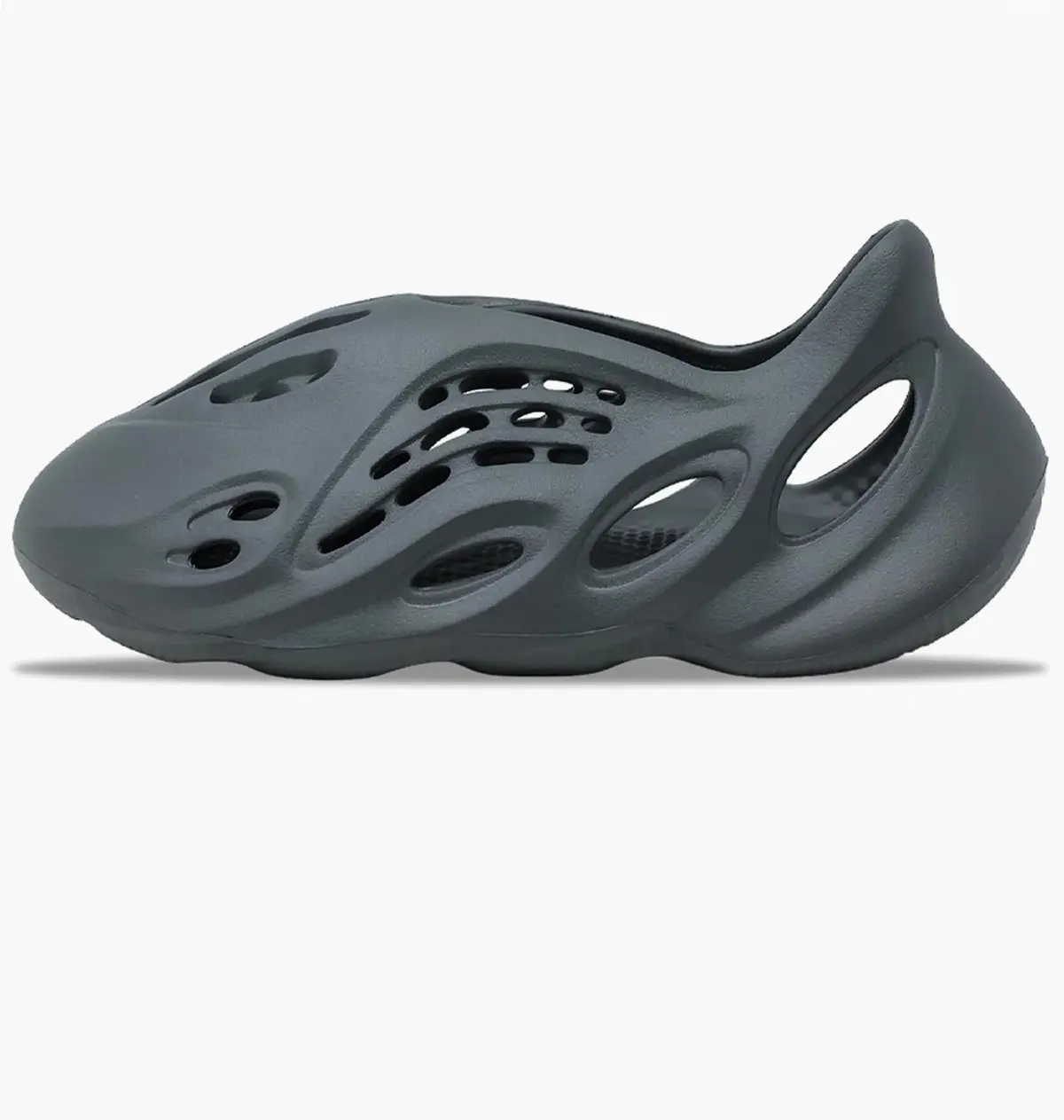 Тапочки унисекс Adidas Yeezy Foam Runner Carbon