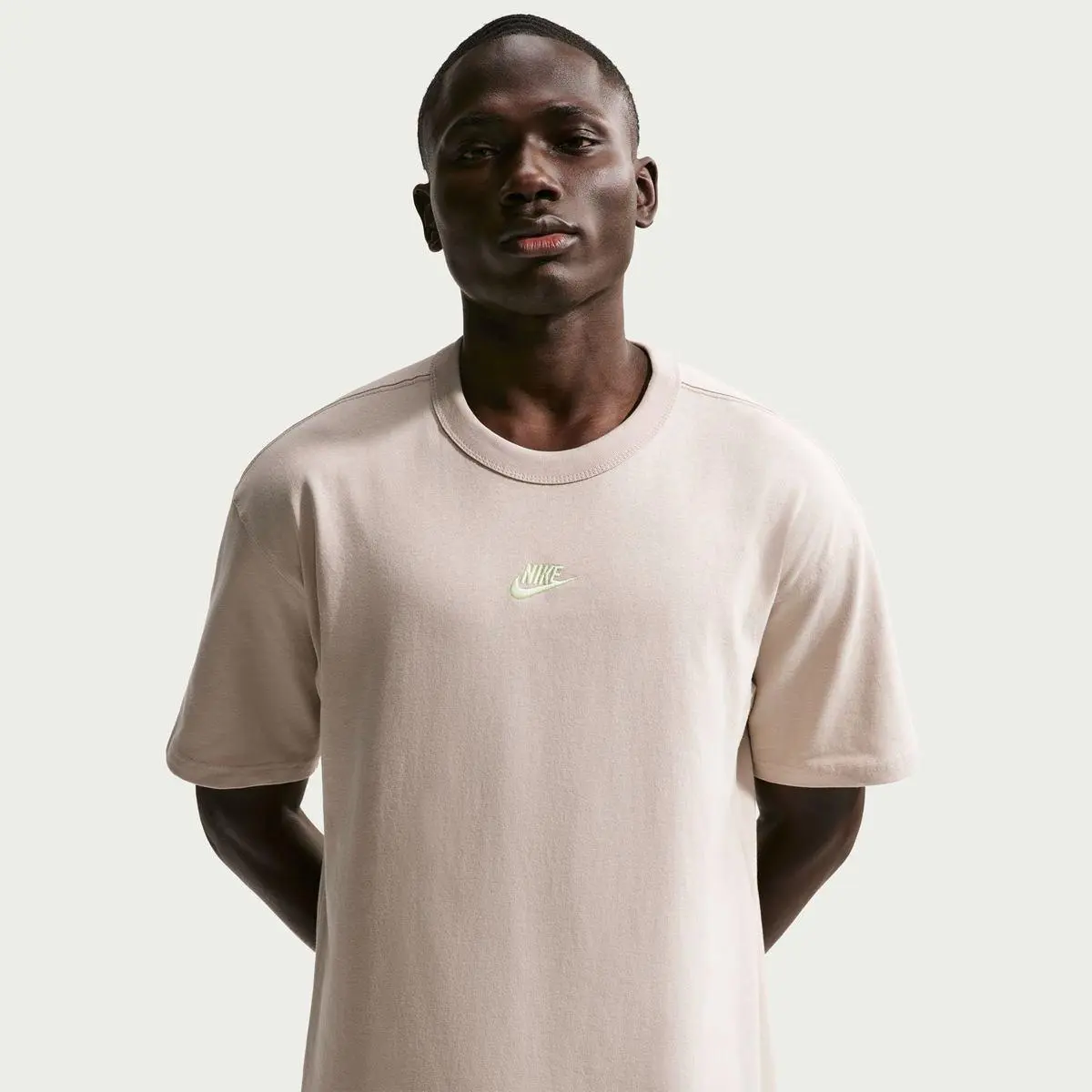 Футболка чоловіча Nike M Nsw Tee Lse Prem Ess Sust