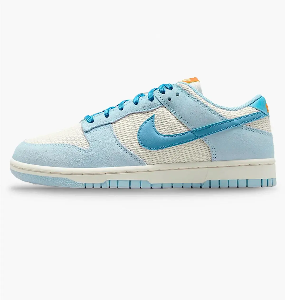 Кросівки жіночі Nike Dunk Low Se White/Light Blue