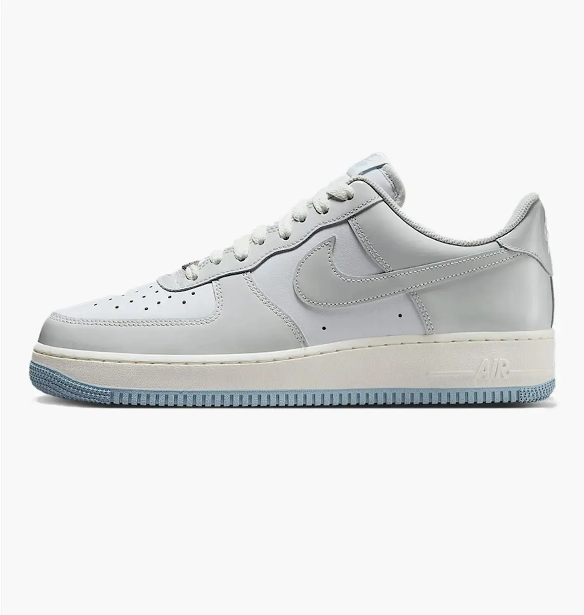 Кросівки чоловічі Nike Air Force 1 07 Mens Shoes білі із сірим IH4461-100