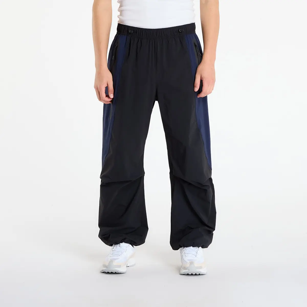 Брюки чоловічі Nike Тech Dri-Fit Woven Color-Block Oversized Pants