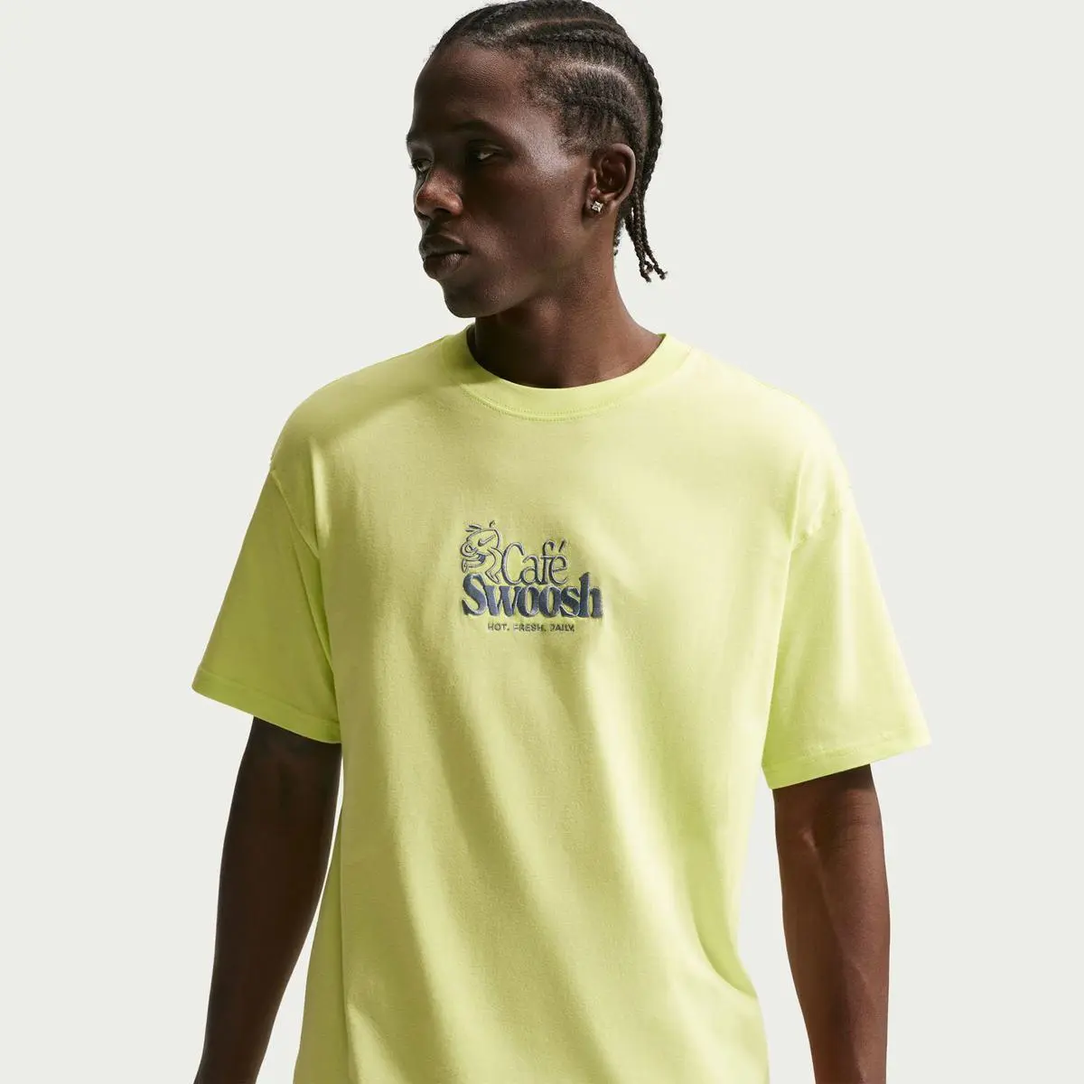 Футболка чоловіча Nike Sportswear Café Swoosh