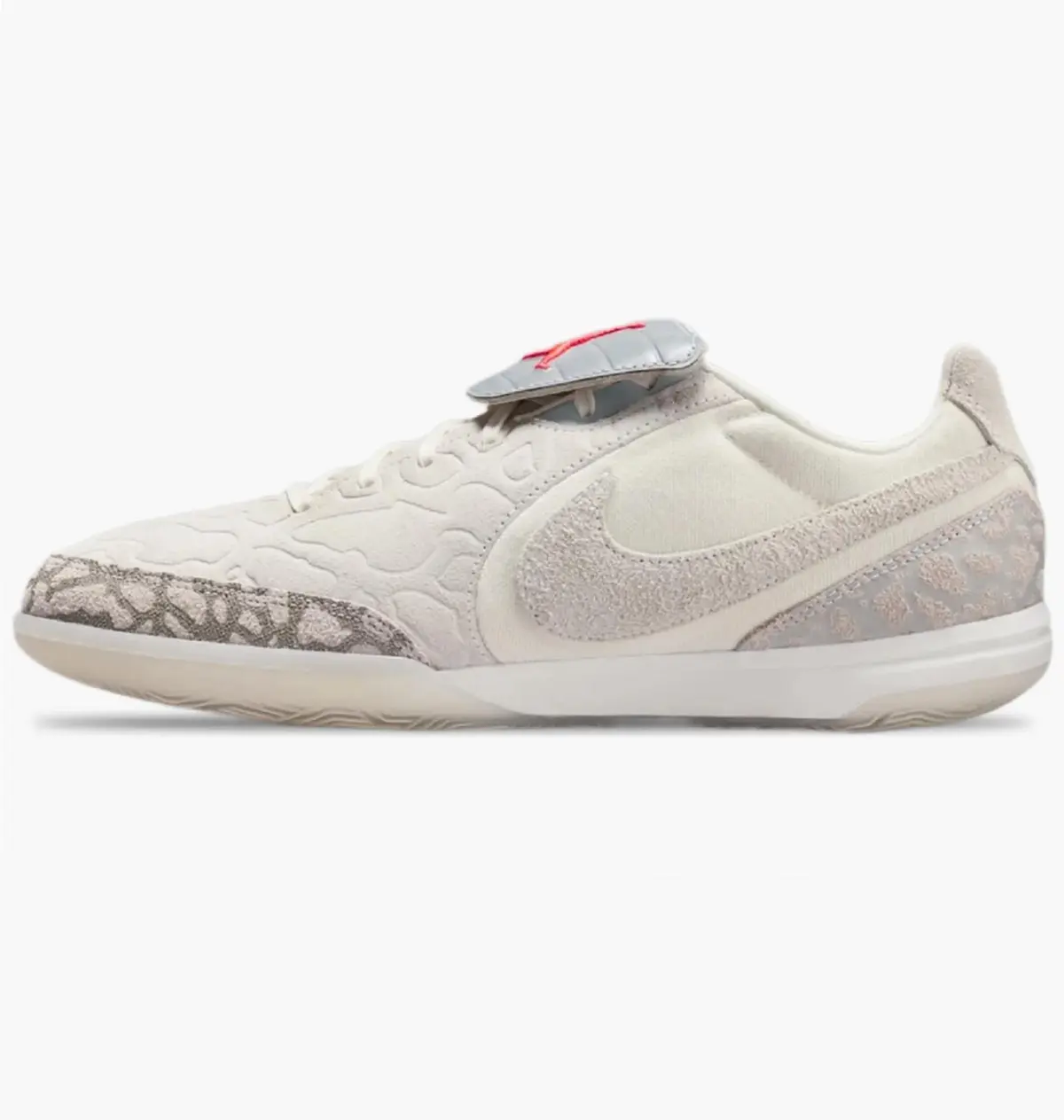 Футзалки унисекс Nike Tiempo Streetgato Se Phantom Beige