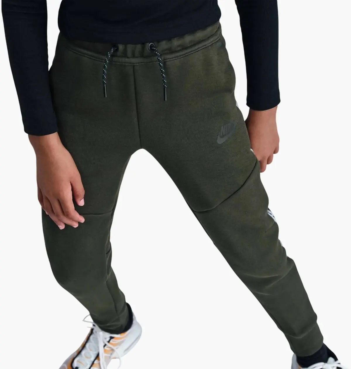 Брюки детские Nike Sportswear Tech Fleece Older Joggers With Reflective Design Accents Olive