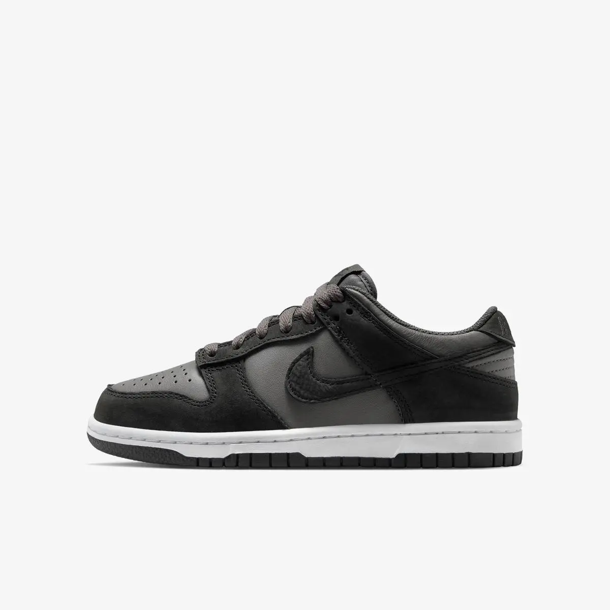Кросівки дитячі Nike Dunk Low Se