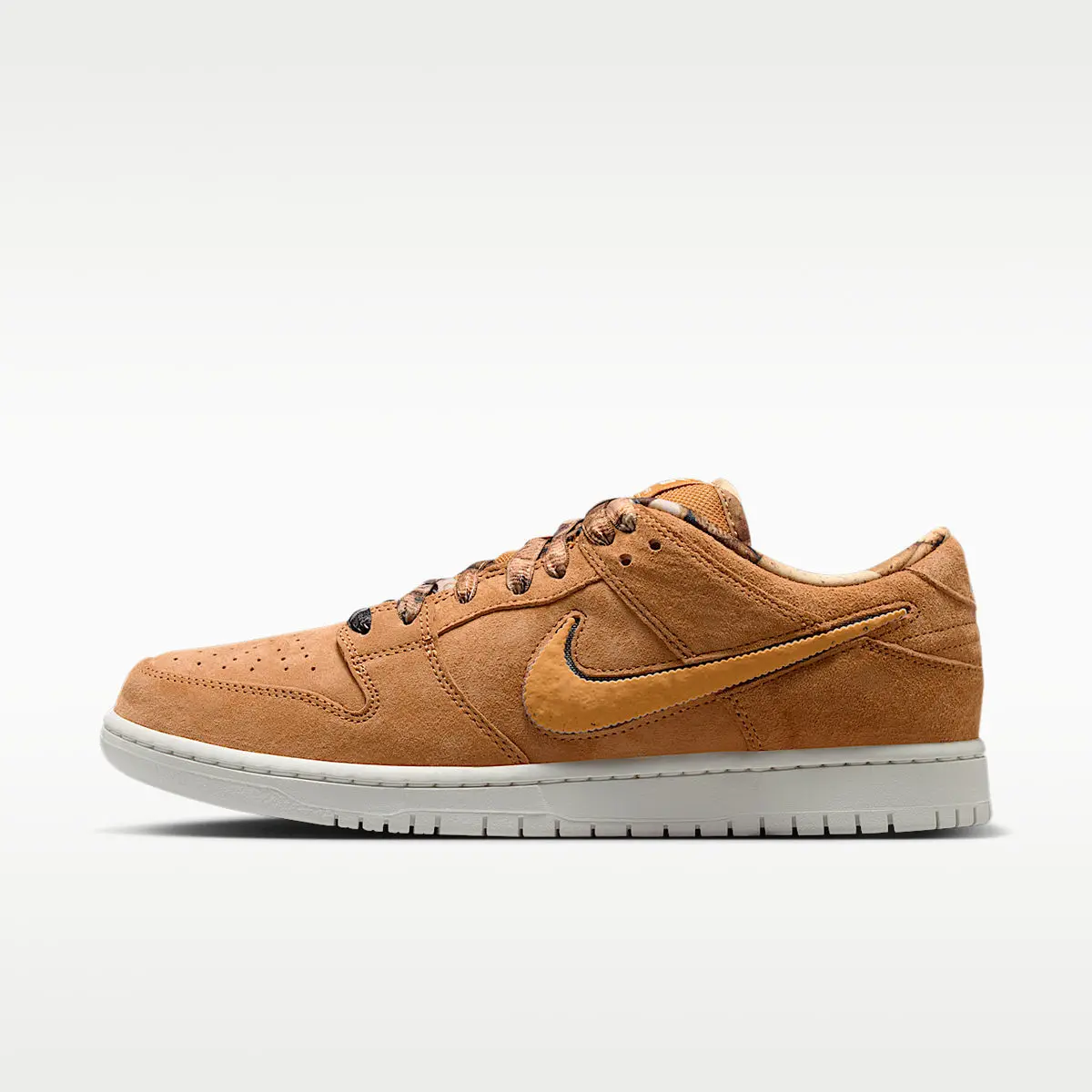 Кросівки чоловічі Nike Note Manchester Sb X Dunk Low Flax And Summit White