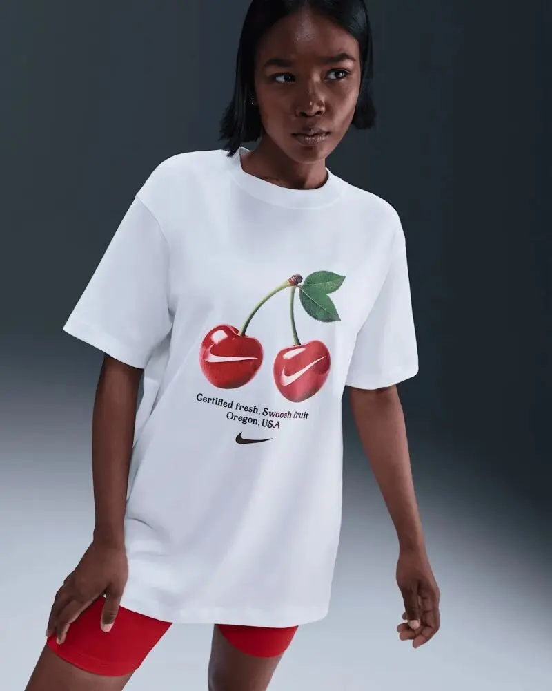 Футболка жіноча Nike Cherry Graphic Relaxed
