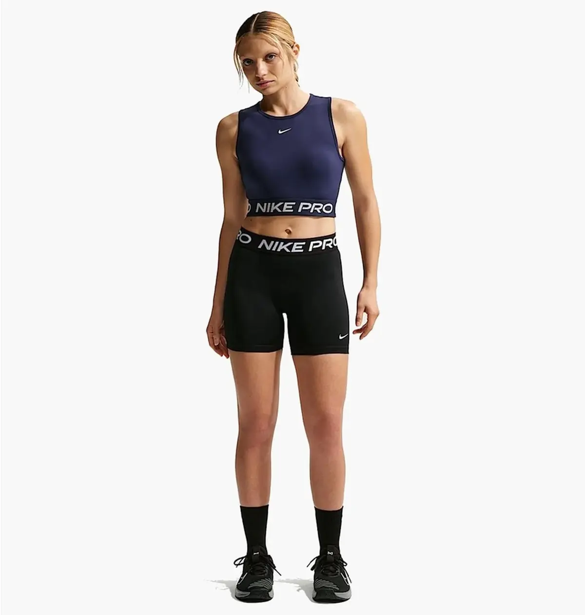 Шорти жіночі Nike Pro 365 Womens 5 Mid- Rise Shorts Black